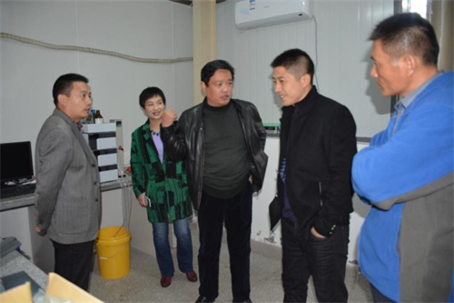 枣庄龙霸鸭业代表团来访公司进行参观考察
